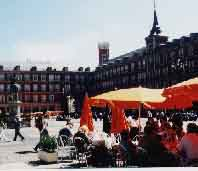 Strolling down the massive Plaza Mayor