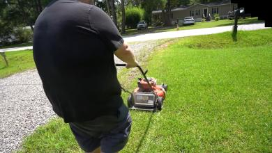 Lardo mowing a lawn after eating a lot of pancakes & buying a PS5 with his sister's money!