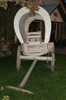 Covered wagon ~  No description included. 