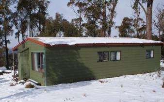 Great Lakes Tasmania ~  Snow Shack. 