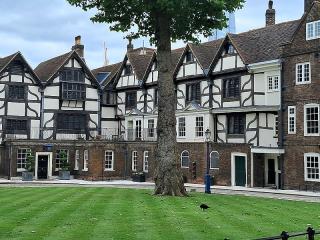 The King's House ~ Begun as the 'Lieutenant's Lodgings' in 1540, it was constructed on the site of a 14th century  Constable's residence. Parts of this medieval stone building survive beneath the Tudor timer-framed lodgings. The name of the building changes according to whether the monarch is king or queen.

